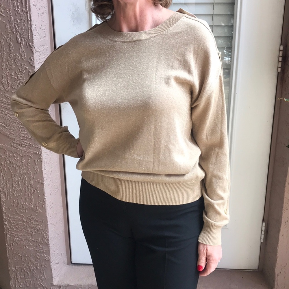 Michael Kors nwot gold pull over sweater